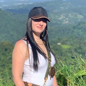 Meet your Posher, Christine